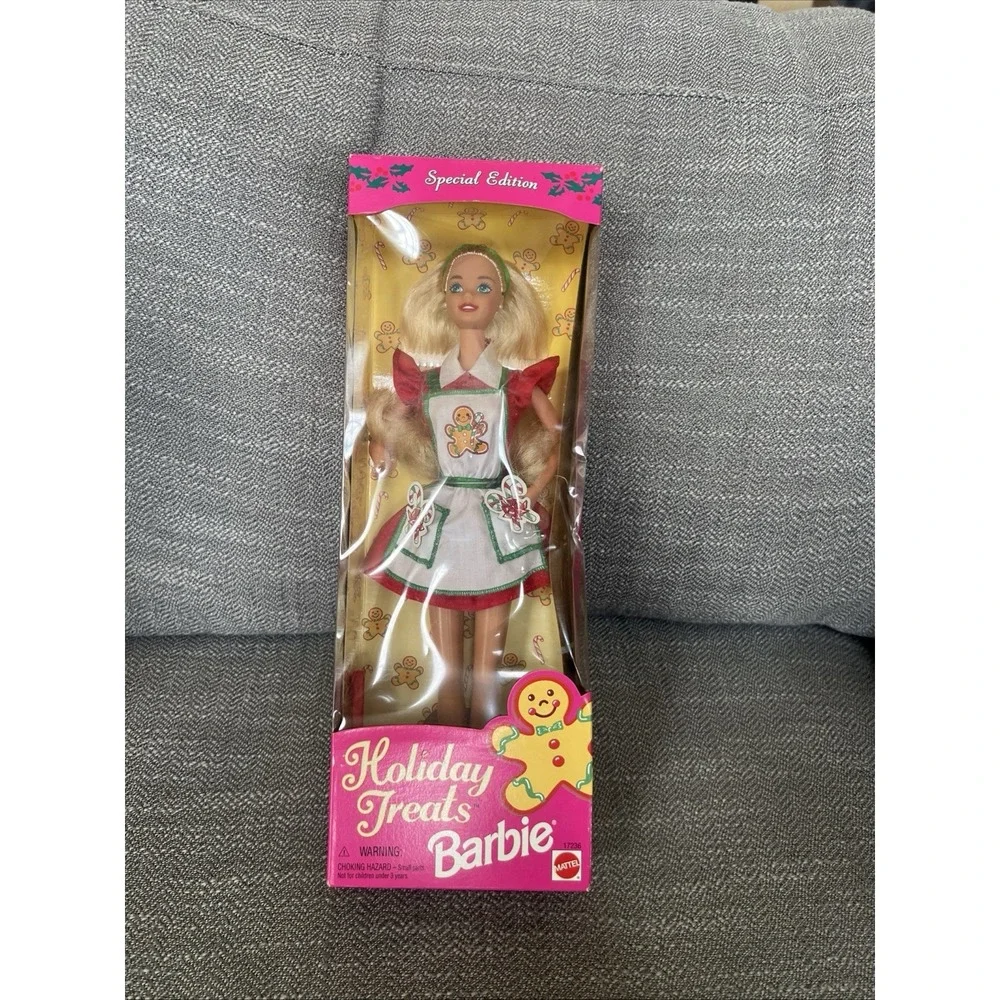 1997 SPECIAL EDITION HOLIDAY TREATS BARBIE